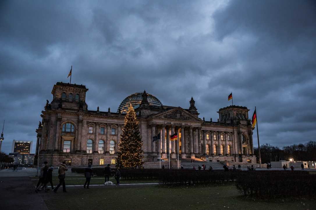 Bauwirtschaft zur Bundestagswahl: IG Bau fordert Stärkung der Tarifbindung Bauwirtschaft zur Bundestagswahl: IG Bau fordert Stärkung der Tarifbindung