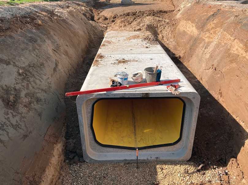 Sowohl die Verlegung der Rahmenprofile Perfect Box… | Foto: Beton Müller Sowohl die Verlegung der Rahmenprofile Perfect Box… | Foto: Beton Müller