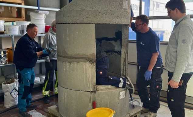 Synergien nutzen: Bodenbender-Team wird von IPA Geschäftsführer Lengyel geschult. | Foto: Bodenbender GmbH Synergien nutzen: Bodenbender-Team wird von IPA Geschäftsführer Lengyel geschult. | Foto: Bodenbender GmbH