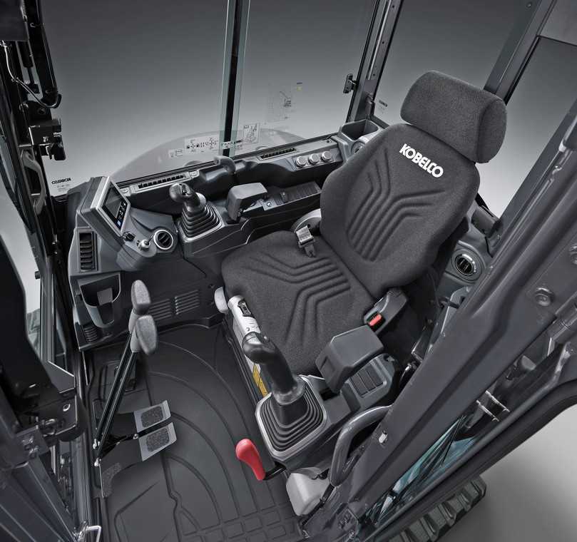 Die geräumige Kabine im Performance X Design bietet Bedienkomfort und gute Übersicht. | Foto: Kobelco Die geräumige Kabine im Performance X Design bietet Bedienkomfort und gute Übersicht. | Foto: Kobelco