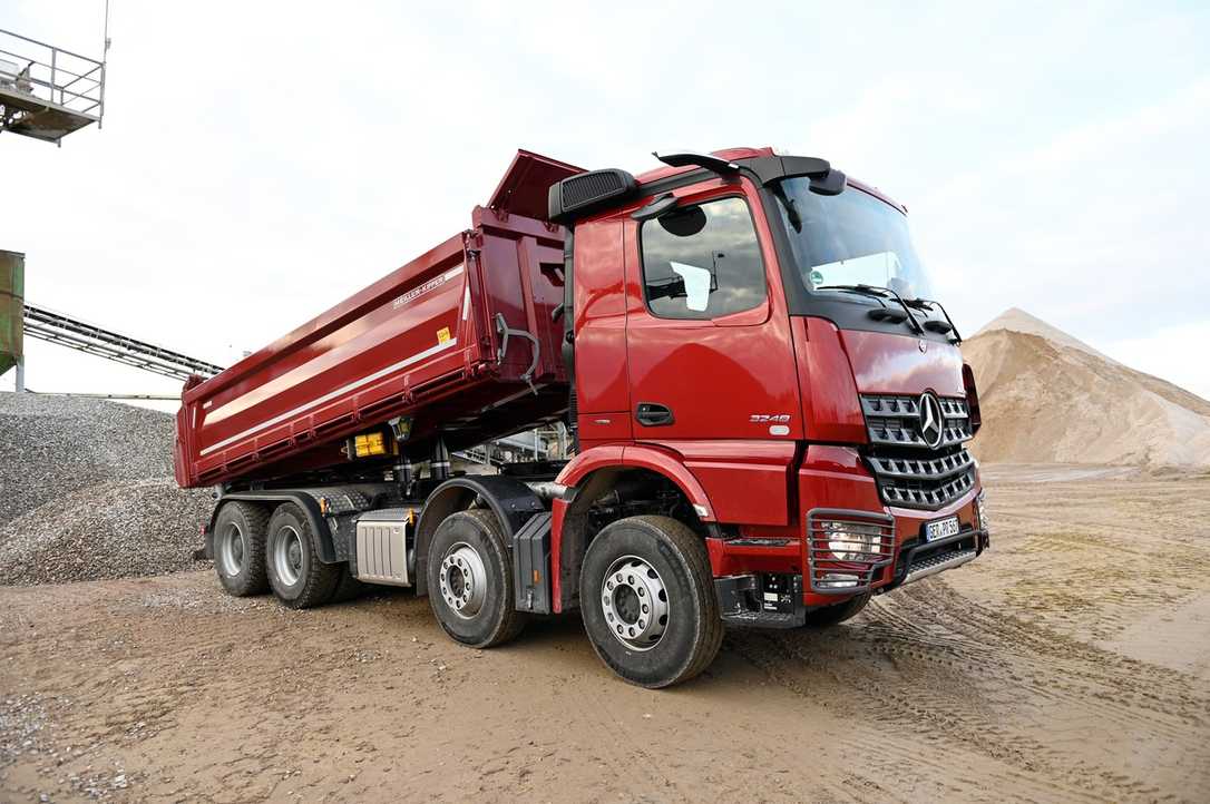 Mercedes-Benz Trucks stellt überarbeiteten OM 471-Dieselmotor vor Mercedes-Benz Trucks stellt überarbeiteten OM 471-Dieselmotor vor