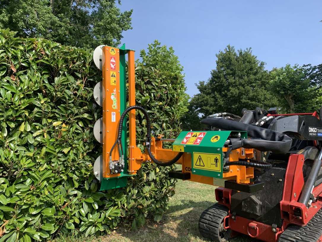 Heckenscheremaschinen von Coup'eco auf der GaLaBau Heckenscheremaschinen von Coup'eco auf der GaLaBau