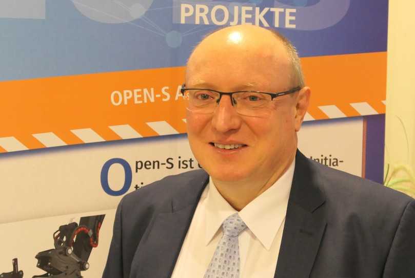„Die Geschäftssituation in Deutschland ist nach wie vor gut, auch wenn wir etwas mit den Corona-Nachwehen zu kämpfen haben“: Wolfgang Vogl, Geschäftsführer der Rototilt GmbH mit Sitz in Regensburg. | Foto: Rototilt „Die Geschäftssituation in Deutschland ist nach wie vor gut, auch wenn wir etwas mit den Corona-Nachwehen zu kämpfen haben“: Wolfgang Vogl, Geschäftsführer der Rototilt GmbH mit Sitz in Regensburg. | Foto: Rototilt