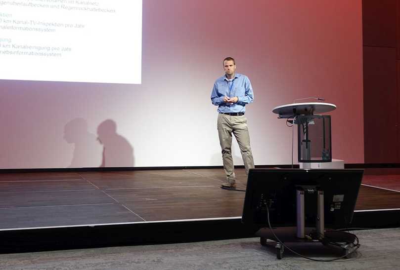 Ralph Zwafink bei seinem Vortrag | Foto: TAH Ralph Zwafink bei seinem Vortrag | Foto: TAH