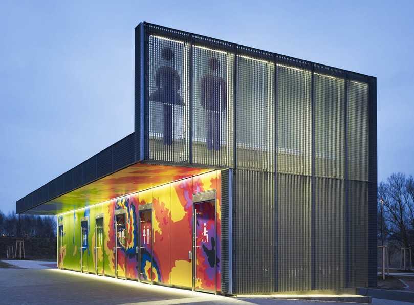 Die Hering Unternehmensgruppe baut unter anderem öffentliche WC-Anlagen, wie hier in Cremlingen. | Foto: HERING GmbH & Co. KG Die Hering Unternehmensgruppe baut unter anderem öffentliche WC-Anlagen, wie hier in Cremlingen. | Foto: HERING GmbH & Co. KG