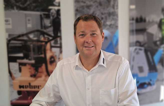Sven Göbel neuer Vertriebsleiter bei Weber Maschinentechnik Sven Göbel neuer Vertriebsleiter bei Weber Maschinentechnik