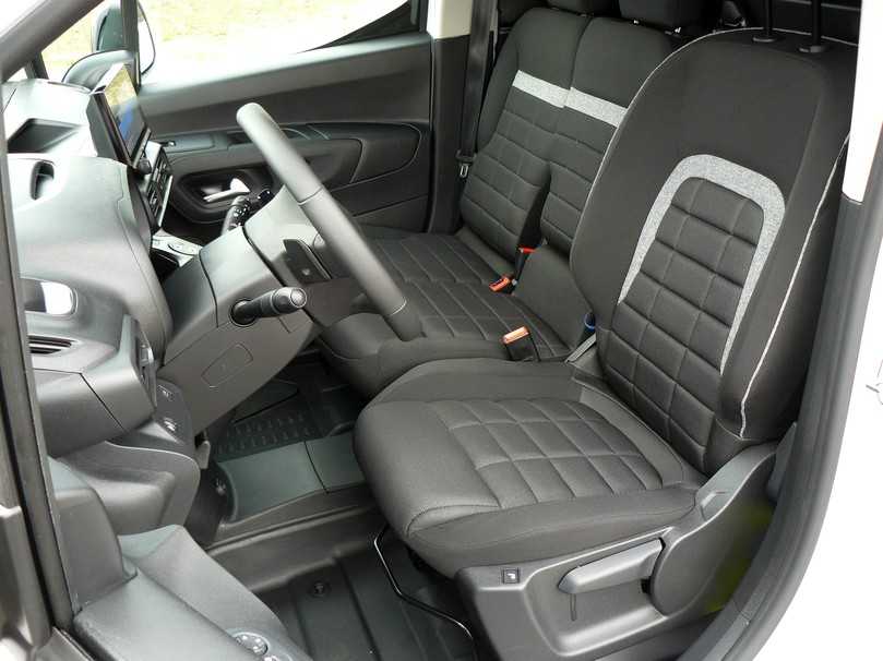 Typisch Citroën ist der markentypisch komfortabel aufgepolsterte Fahrersitz. | Foto: Randolf Unruh Typisch Citroën ist der markentypisch komfortabel aufgepolsterte Fahrersitz. | Foto: Randolf Unruh
