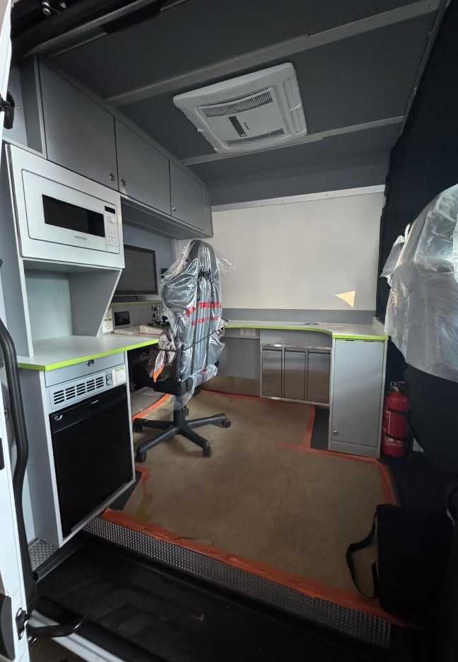 Speziell bei umfangreichen Sanierungen setzt Katec mit dem Pi.Tron-Spachtel- und Verpresssystem auf ein hochwertiges und effizientes Verfahren. | Foto: Katec Kanaltechnik Speziell bei umfangreichen Sanierungen setzt Katec mit dem Pi.Tron-Spachtel- und Verpresssystem auf ein hochwertiges und effizientes Verfahren. | Foto: Katec Kanaltechnik