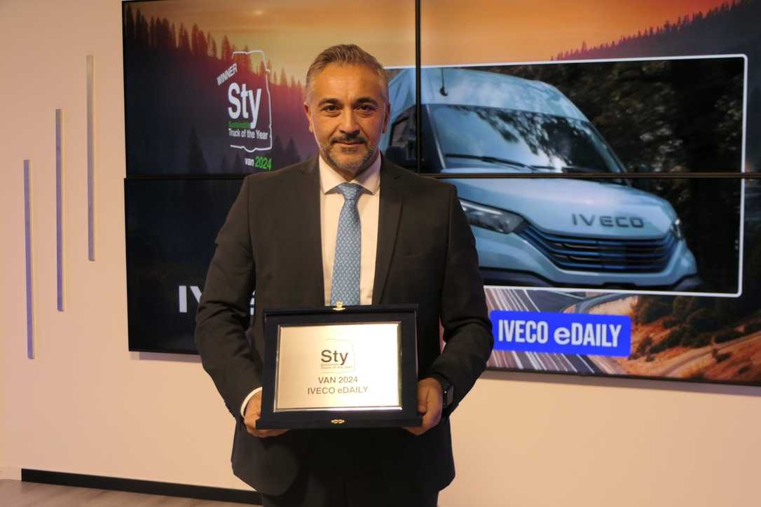 Auszeichnung für den eDaily von Iveco: Sustainable Truck of the Year 2024 Auszeichnung für den eDaily von Iveco: Sustainable Truck of the Year 2024