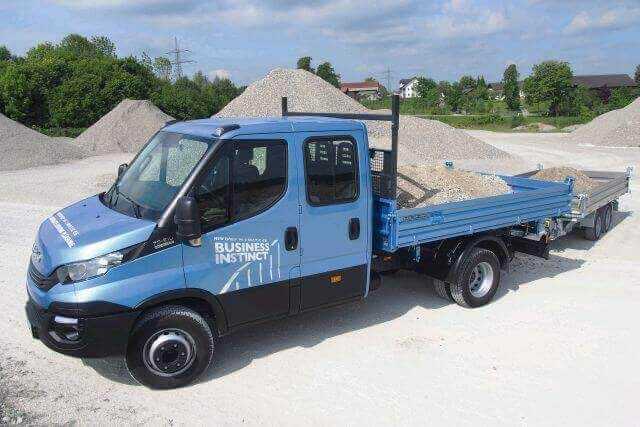 Praxistest: Iveco Daily 70C21 mit Humbaur-Dreiseitenkipper Praxistest: Iveco Daily 70C21 mit Humbaur-Dreiseitenkipper