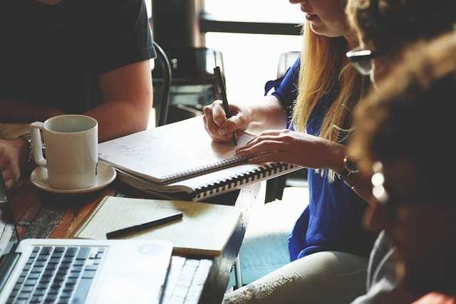 Die öffentliche Beschaffung ist ein großer Markt, an dem auch Startups partizipieren sollen. Foto: StartupStockPhotos / Pixabay