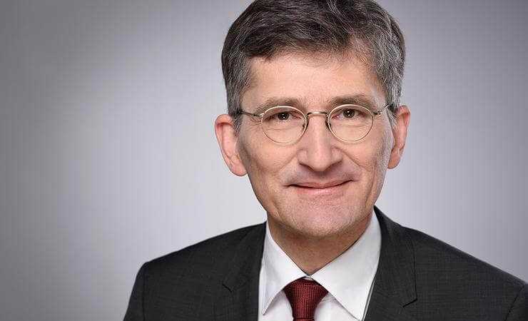 Toleranzen im Hochbau: Schwerpunkte der neuen DIN 18202 Toleranzen im Hochbau: Schwerpunkte der neuen DIN 18202