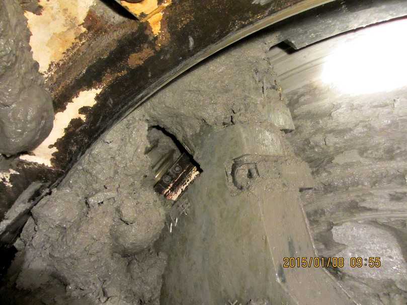 Abbildung 4: „Verklebung“ Schneidradarm/Werkzeug | Foto: Feinendegen Abbildung 4: „Verklebung“ Schneidradarm/Werkzeug | Foto: Feinendegen