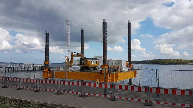 Wegen sehr eingeschränkter Evakuierungsmöglichkeiten sollen Kampfmittelräumungen in Wohngebieten aktuell nicht stattfinden – auf dem Wasser geht’s. | Foto: B_I/BB Wegen sehr eingeschränkter Evakuierungsmöglichkeiten sollen Kampfmittelräumungen in Wohngebieten aktuell nicht stattfinden – auf dem Wasser geht’s. | Foto: B_I/BB