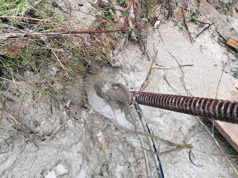 Insitu-Versuch zur Ermittlung der Haltekraft | Foto: Stein Ingenieure GmbH Insitu-Versuch zur Ermittlung der Haltekraft | Foto: Stein Ingenieure GmbH