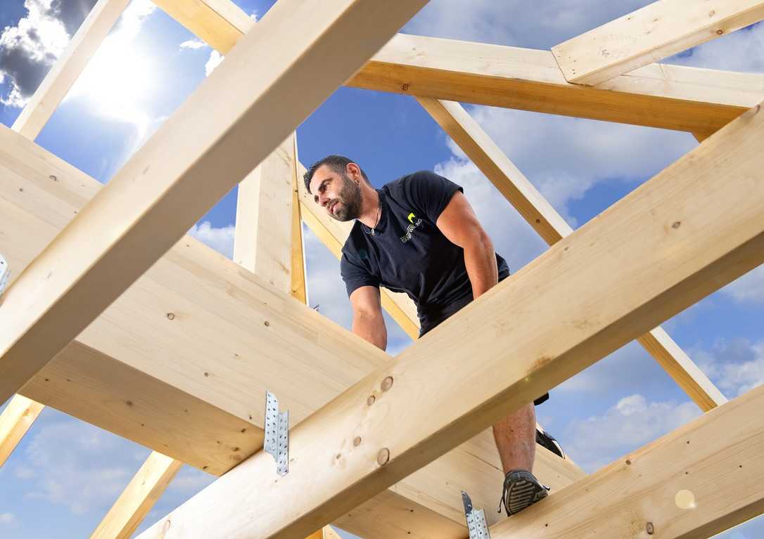 Arbeitsschutz im Baugewerbe: Ostern beginnt die UV-Schutz-Saison Arbeitsschutz im Baugewerbe: Ostern beginnt die UV-Schutz-Saison