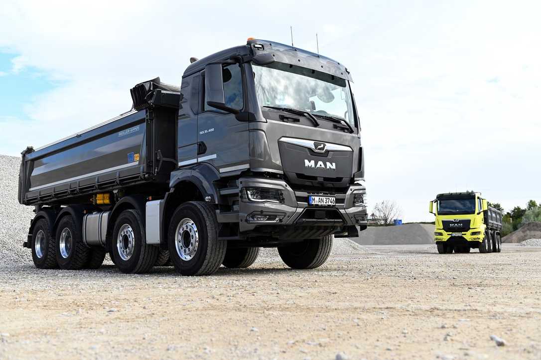 Lkw-Vergleich: MAN TGS-Vierachser mit D15- und D26-Motor Lkw-Vergleich: MAN TGS-Vierachser mit D15- und D26-Motor