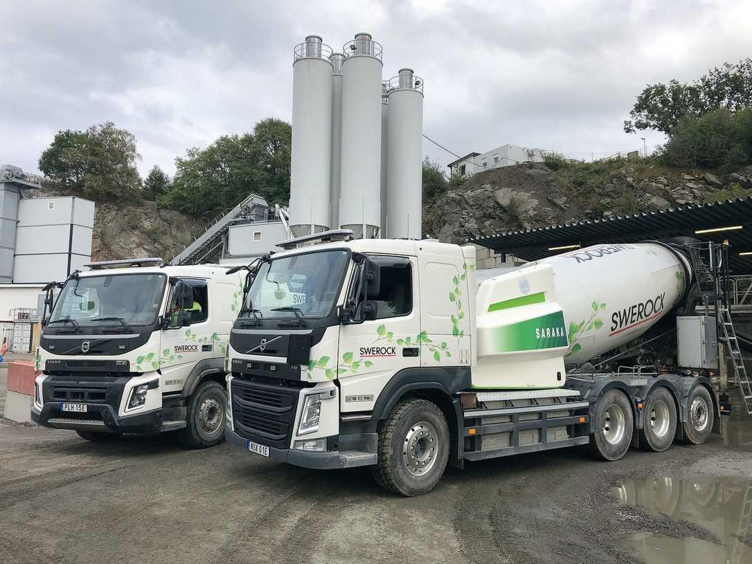 E-Lkw als Abrollkipper und Betonmischer bei Swerock E-Lkw als Abrollkipper und Betonmischer bei Swerock
