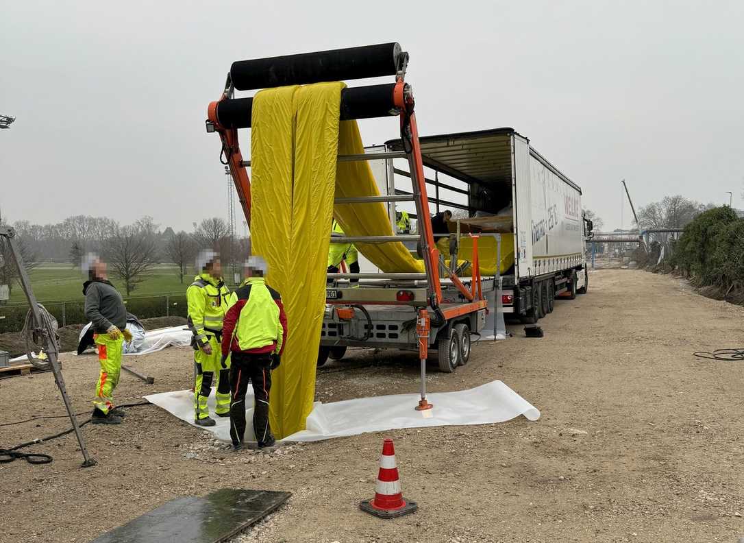 Kanalsanierung in Neuss: Große Dimensionen kontrolliert eingebaut Kanalsanierung in Neuss: Große Dimensionen kontrolliert eingebaut