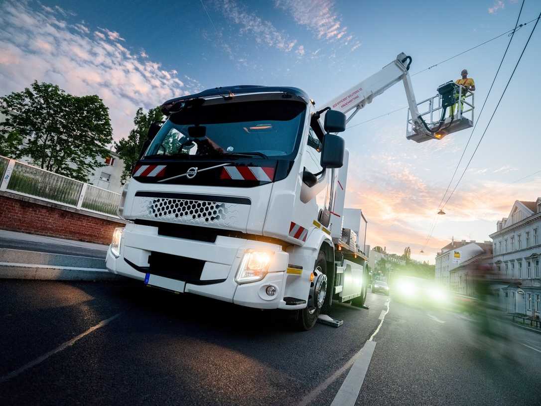 Palfinger Hubarbeitsbühne ist "Product of the Year 2024" Palfinger Hubarbeitsbühne ist "Product of the Year 2024"