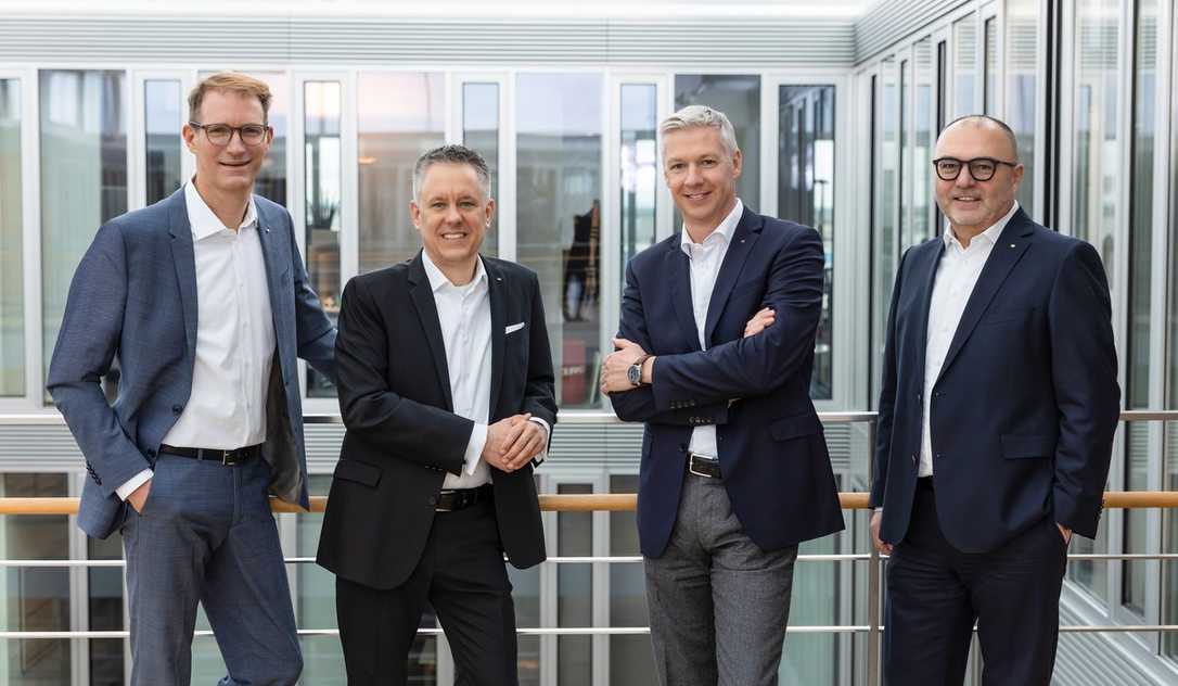 Geschäftsführung bei Zeppelin Baumaschinen GmbH wird erweitert Geschäftsführung bei Zeppelin Baumaschinen GmbH wird erweitert