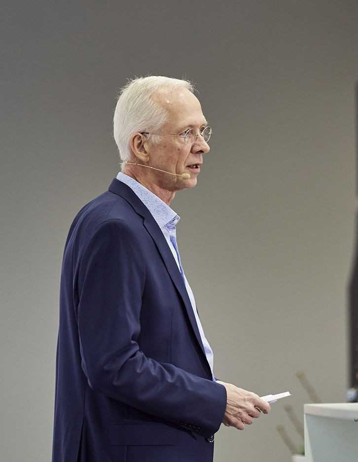 rbv-Hauptgeschäftsführer Dieter Hesselmann: „Selbstverständlich wird die neue Bundesregierung die Weichen für die Nutzung von KI, Digitalisierung insgesamt und die Transformation unserer Arbeitswelt neu justieren.“ | Foto: rbv rbv-Hauptgeschäftsführer Dieter Hesselmann: „Selbstverständlich wird die neue Bundesregierung die Weichen für die Nutzung von KI, Digitalisierung insgesamt und die Transformation unserer Arbeitswelt neu justieren.“ | Foto: rbv