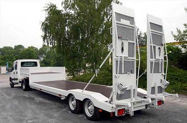 Ohne Maut: Minisattel für den Baumaschinen-Transport Ohne Maut: Minisattel für den Baumaschinen-Transport