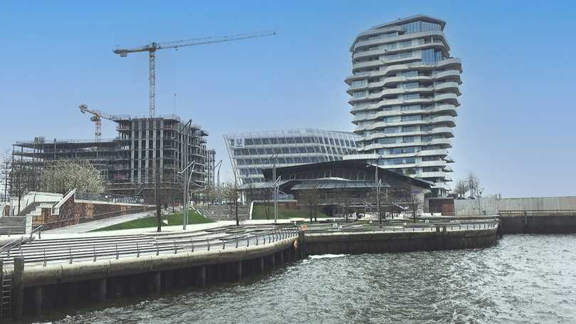Auf dem diesjährigen Forum des InfoZentrums Beton geht es um nachhaltige Architekturbetone und 3D-Druck. Im Bild der Marco-Polo-Tower in Hamburg. | Foto: A. Weisner/IZB Auf dem diesjährigen Forum des InfoZentrums Beton geht es um nachhaltige Architekturbetone und 3D-Druck. Im Bild der Marco-Polo-Tower in Hamburg. | Foto: A. Weisner/IZB