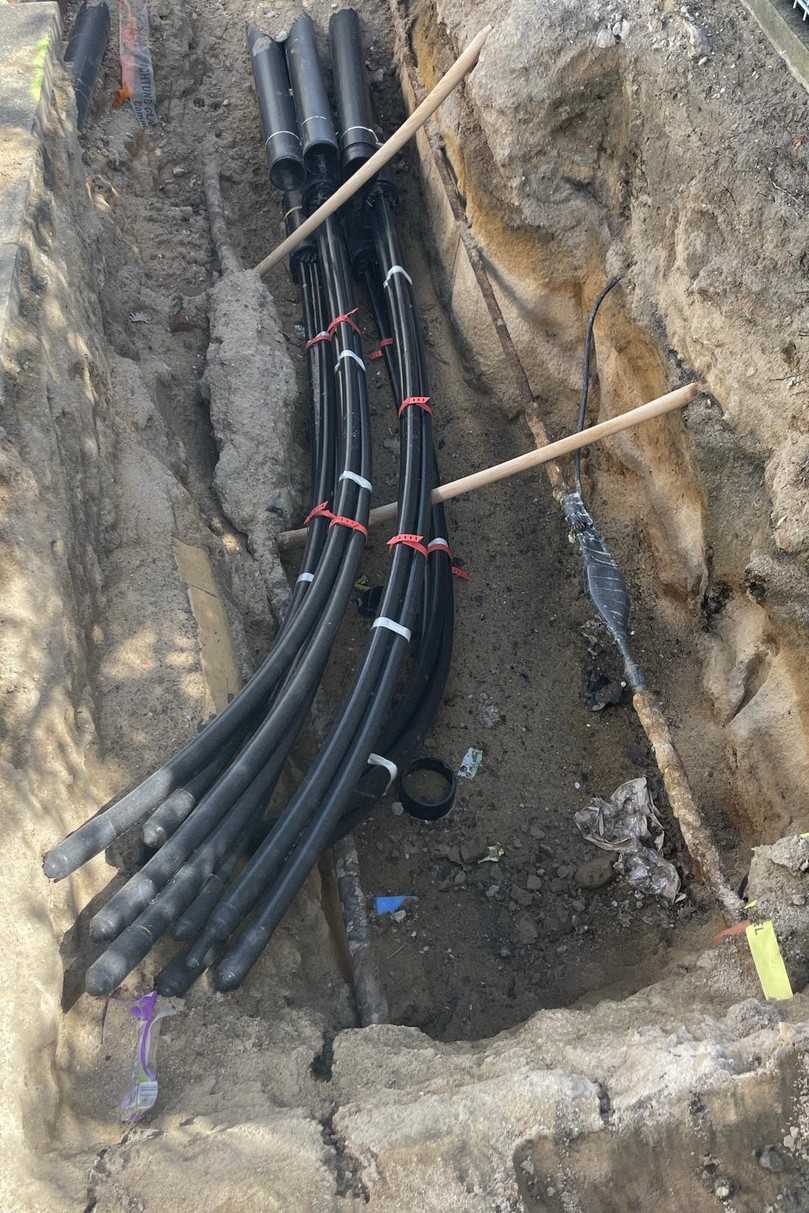 Nach dem Einzug wurden die Kabel gekappt und dann fachgerecht vermufft. | Foto: Ernst und Ludwig Langguth Nach dem Einzug wurden die Kabel gekappt und dann fachgerecht vermufft. | Foto: Ernst und Ludwig Langguth