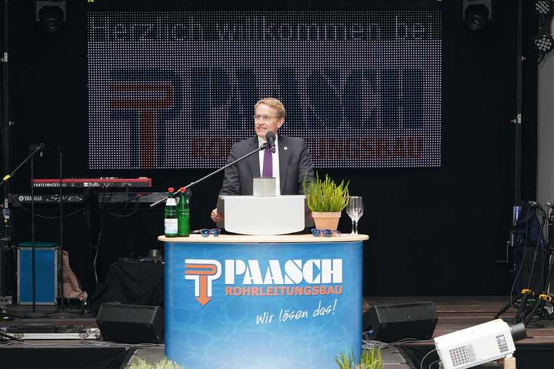 Ministerpräsident Daniel Günther: „Ein Leuchtturmprojekt in der Region.“ | Foto: Paasch Ministerpräsident Daniel Günther: „Ein Leuchtturmprojekt in der Region.“ | Foto: Paasch