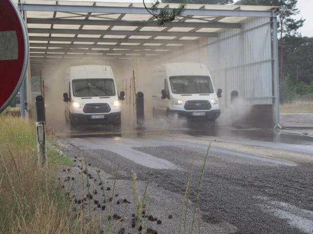 Regelmäßige Salzwasserduschen gehören zum Durability-Test. Regelmäßige Salzwasserduschen gehören zum Durability-Test.