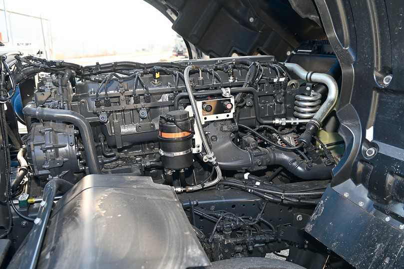 Den Cursor 13-Motor hat FPT-Industrial für den Gasbetrieb mit Zündkerzen bestückt. | Foto: Quatex Den Cursor 13-Motor hat FPT-Industrial für den Gasbetrieb mit Zündkerzen bestückt. | Foto: Quatex