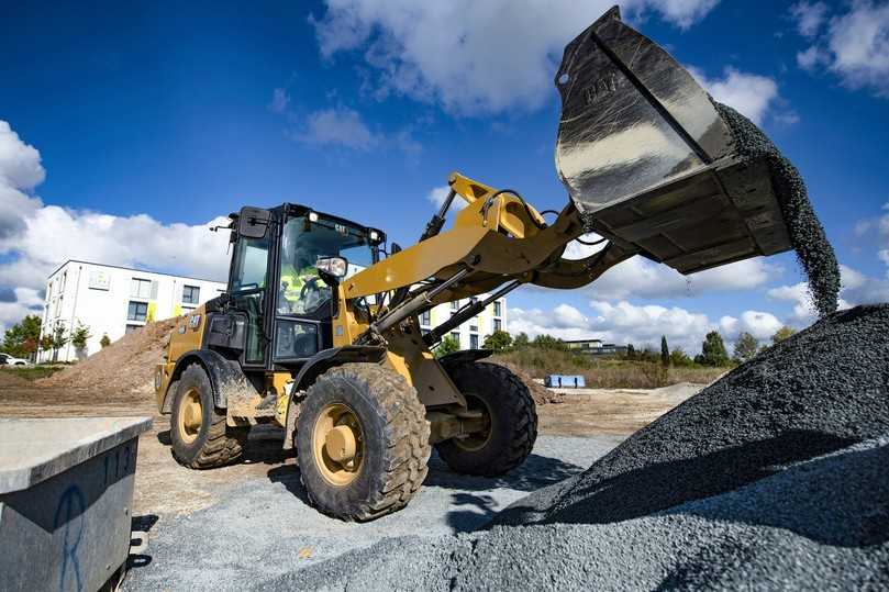 Die Neugestaltung der Kabine soll mehr Fahrerkomfort bieten. | Foto: Zeppelin/Caterpillar Die Neugestaltung der Kabine soll mehr Fahrerkomfort bieten. | Foto: Zeppelin/Caterpillar