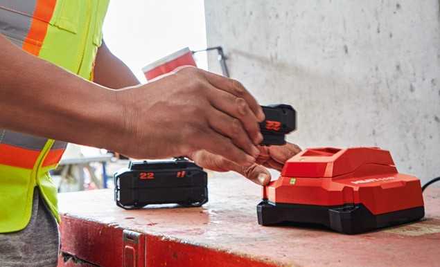 Nuron Akkus übertragen bei jedem Ladevorgang Daten zu Nutzung, Auslastung und Standort in die Hilti Cloud. | Foto: Hilti AG