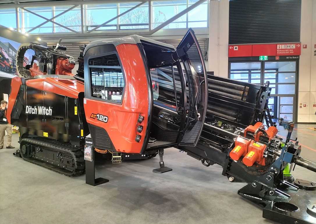 AT120: Ditch Witch präsentiert größte "All Terrain"-Bohranlage auf der Bauma AT120: Ditch Witch präsentiert größte "All Terrain"-Bohranlage auf der Bauma