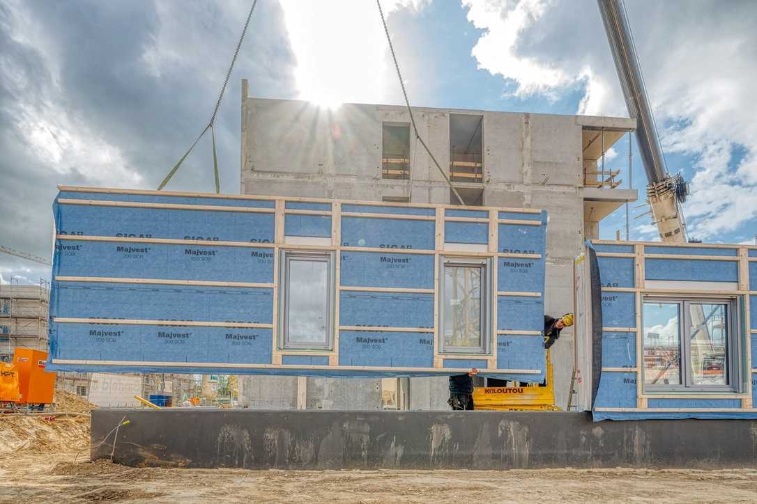Wohnungsbau: Baubeginn für Holzhybrid-Typenhaus auf den Buckower Feldern Wohnungsbau: Baubeginn für Holzhybrid-Typenhaus auf den Buckower Feldern