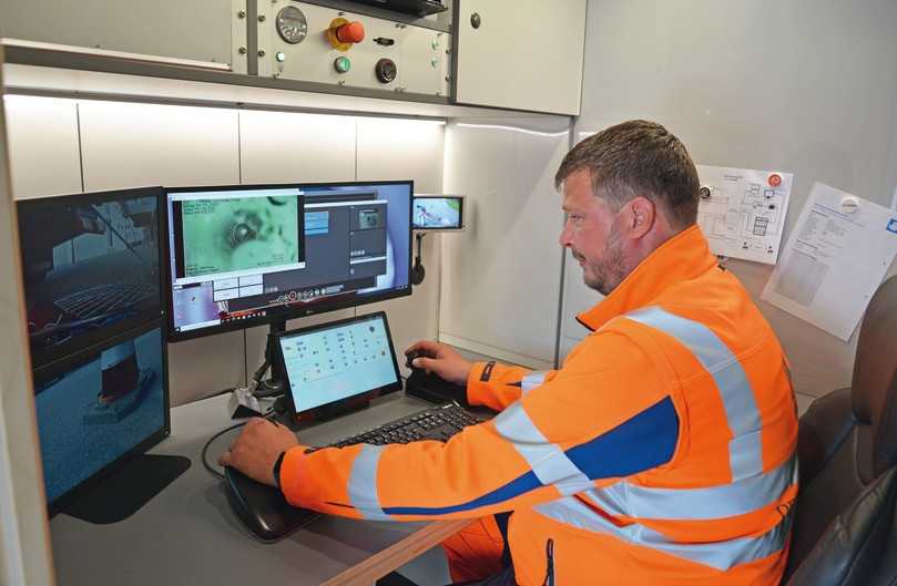 Moderner Regie- und Auswerteplatz für den Kanalinspekteur | Foto: JT-elektronik Moderner Regie- und Auswerteplatz für den Kanalinspekteur | Foto: JT-elektronik