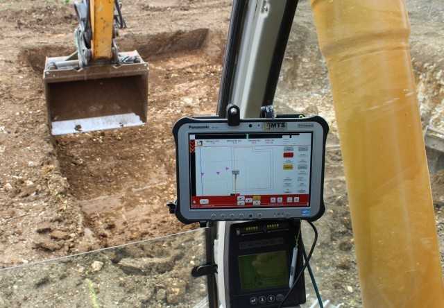 Digitalisierung nachrüstbar: Eine 3D-Baggersteuerung vereinfacht den Baustellenprozess, wenn der Fahrer entsprechend darauf geschult ist. | Foto: MTS Digitalisierung nachrüstbar: Eine 3D-Baggersteuerung vereinfacht den Baustellenprozess, wenn der Fahrer entsprechend darauf geschult ist. | Foto: MTS