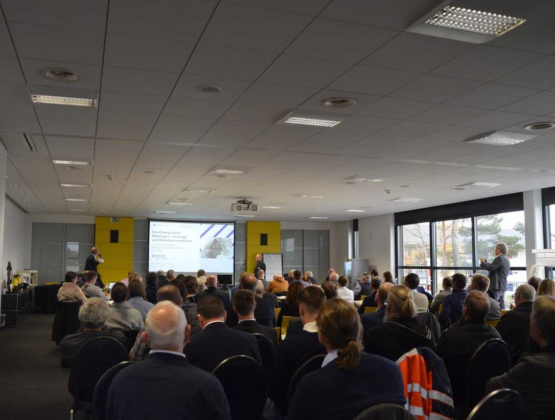 OWL-Abwassertag 2022 mit Fokus Regenwasser-Management OWL-Abwassertag 2022 mit Fokus Regenwasser-Management
