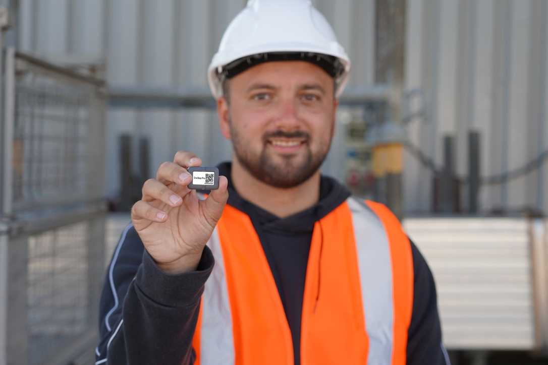 Onestop Pro Software Solutions bringt Mini Bluetooth-Tracker für handgeführte Kleingeräte Onestop Pro Software Solutions bringt Mini Bluetooth-Tracker für handgeführte Kleingeräte