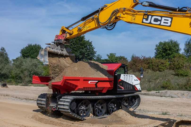 Die Kettendumper transportieren über 11 Tonnen Material an schwer zugängliche Einsatzorte. | Foto: Powerbully Die Kettendumper transportieren über 11 Tonnen Material an schwer zugängliche Einsatzorte. | Foto: Powerbully