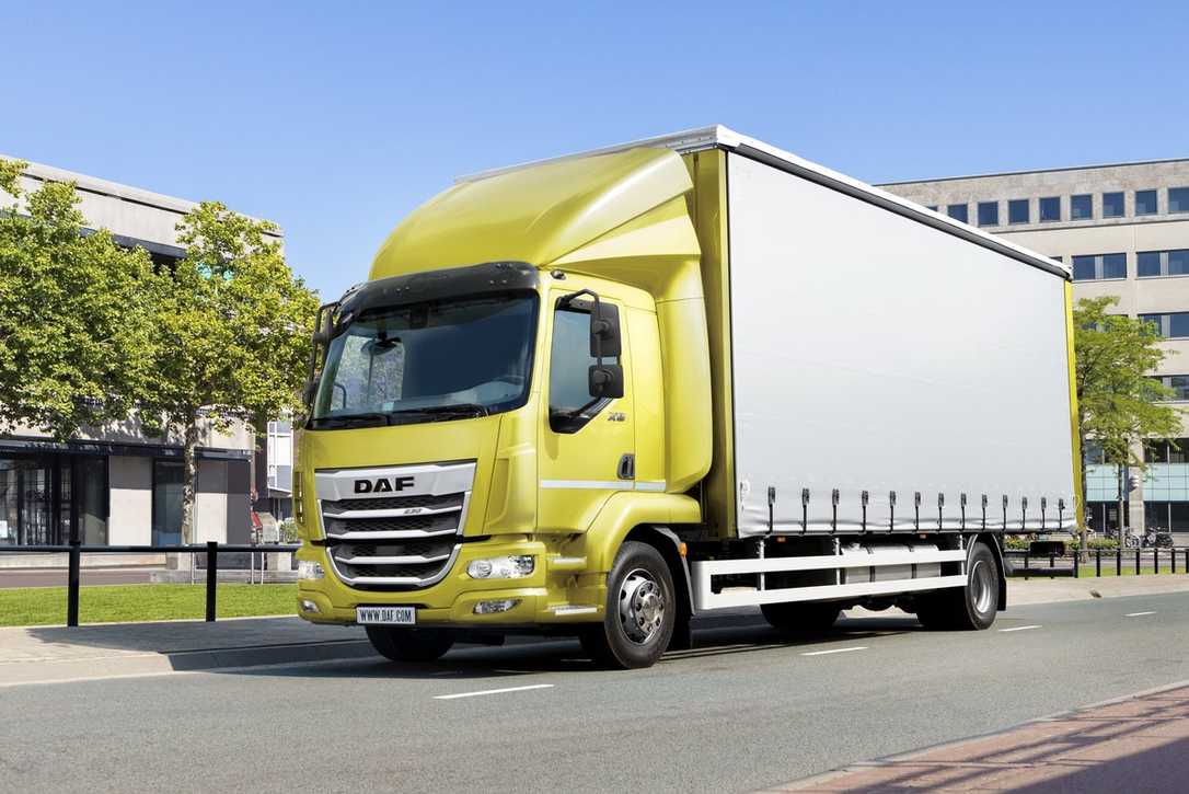 Neue Lkw-Baureihe DAF XB mit 19-Tonner für das Baugewerbe Neue Lkw-Baureihe DAF XB mit 19-Tonner für das Baugewerbe