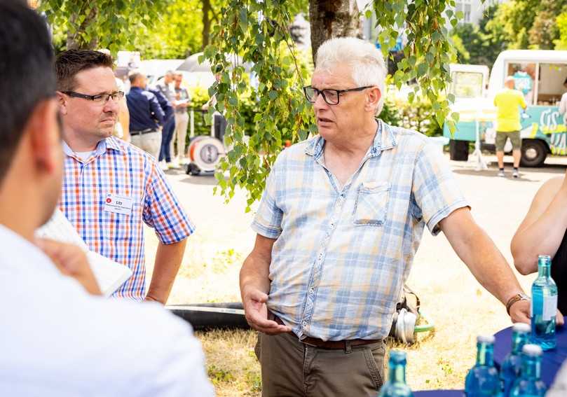 Ludger Wördemann (Stadt Rheda-Wiedenbrück): „Für uns ist die ‚Flatrate‘ im Bereich der Fort- und Weiterbildung des IKT ein wichtiges Argument, weil wir dadurch viele unserer Mitarbeiter und Mitarbeiterinnen im IKT schulen lassen können.“ Wichtig für ihn: Abwassersprechstunde und die Schulungsangebote für das „Team Orange“. | Foto: IKT Ludger Wördemann (Stadt Rheda-Wiedenbrück): „Für uns ist die ‚Flatrate‘ im Bereich der Fort- und Weiterbildung des IKT ein wichtiges Argument, weil wir dadurch viele unserer Mitarbeiter und Mitarbeiterinnen im IKT schulen lassen können.“ Wichtig für ihn: Abwassersprechstunde und die Schulungsangebote für das „Team Orange“. | Foto: IKT
