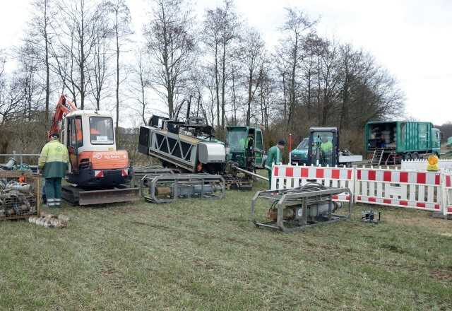 Abb. 7: Baustelleneinrichtung für den Feldversuch Abb. 7: Baustelleneinrichtung für den Feldversuch