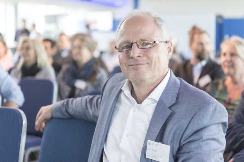 Der technische Betriebsleiter des Stadtentwässerungsbetriebes Düsseldorf, Frank Heuner, führte durch das Vortragsprogramm. | Foto: Roland W. Waniek Der technische Betriebsleiter des Stadtentwässerungsbetriebes Düsseldorf, Frank Heuner, führte durch das Vortragsprogramm. | Foto: Roland W. Waniek