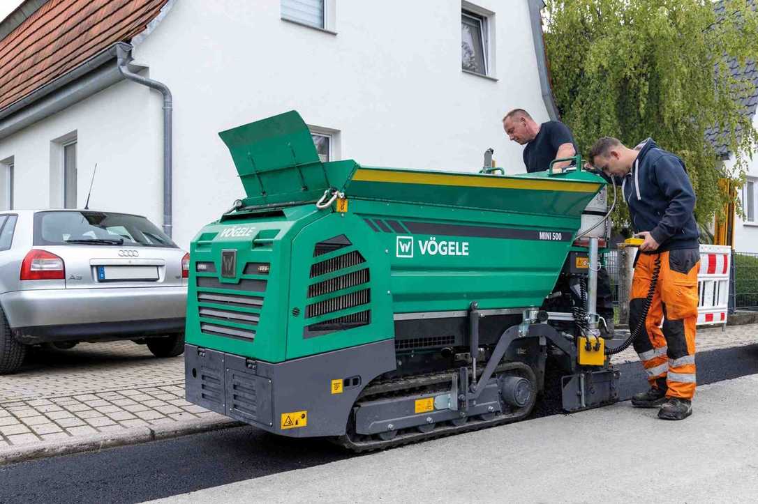 Vögele Kleinfertiger Minifertiger Asphaltfertiger Mini 500 und Mini 502 Vögele Kleinfertiger Minifertiger Asphaltfertiger Mini 500 und Mini 502