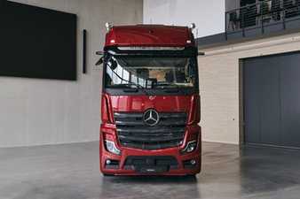 Zweite Generation der Mercedes-Benz Mirror-Cam