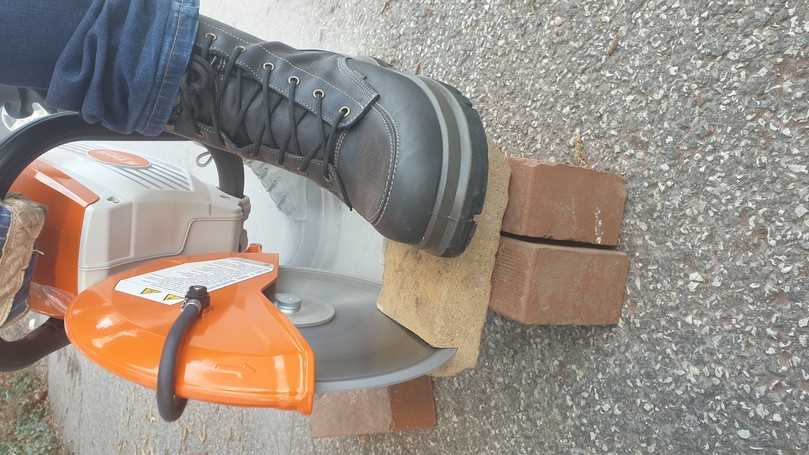 Der Redaktionstest des Stihl TSA 300 hinterlässt einen rundum positiven Eindruck. | Foto: B_I MEDIEN/HINRICHS Der Redaktionstest des Stihl TSA 300 hinterlässt einen rundum positiven Eindruck. | Foto: B_I MEDIEN/HINRICHS