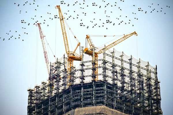 Im Land Berlin will man mit verschärften Umweltanforderungen den Bausektor ressourcenfreundlicher gestalten.