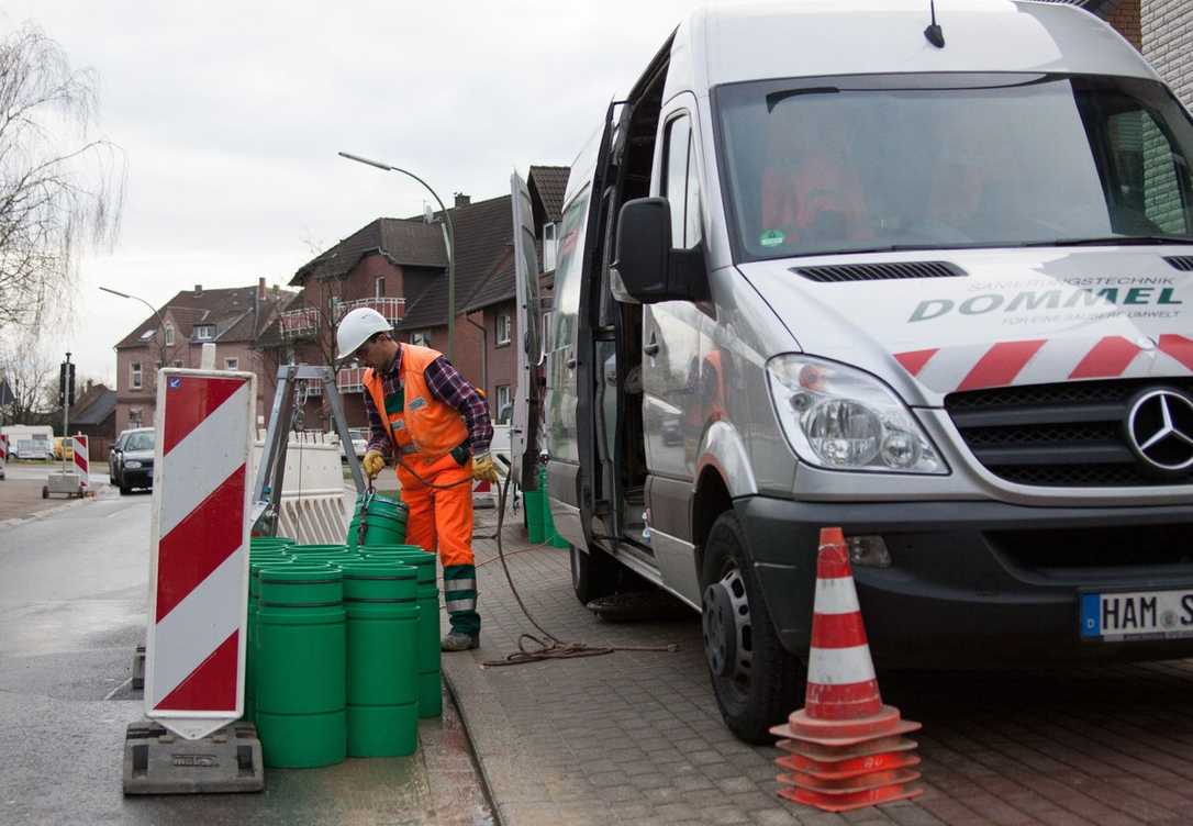 Dommel mit Tight-In-Pipe auf der InfraTech Dommel mit Tight-In-Pipe auf der InfraTech